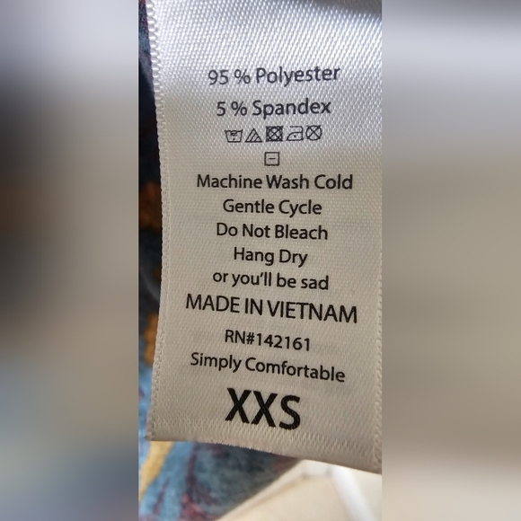 LuLaRoe Irma XXS Tunic High and low hem - Picture 4 of 4